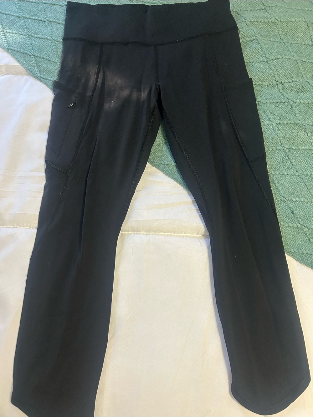 Athleta women’s cropped leggings with Side Pockets